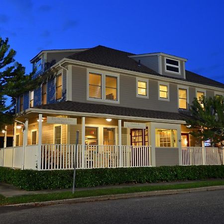 Bay Breeze Inn South Jamesport Exterior photo